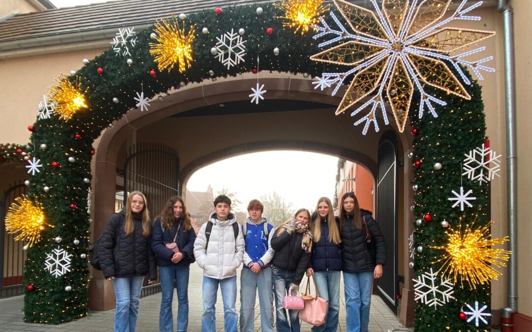 Französisch im Weihnachtszauber: Ausflug der Französischgruppe nach Roppenheim